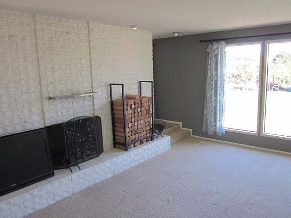 5th image of 1550 Rossanley Dr