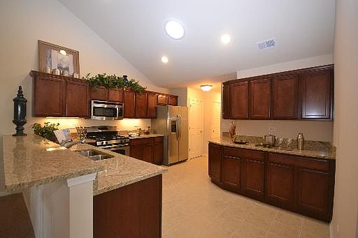 2nd image of 16526 S Fox Run Cir #11B