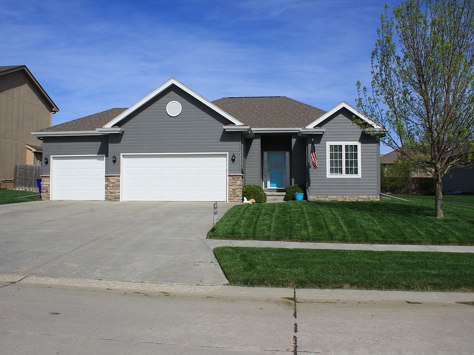 1st image of 2711 N 191st Ave