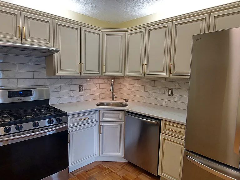 871 Juniper Way — Photo 1