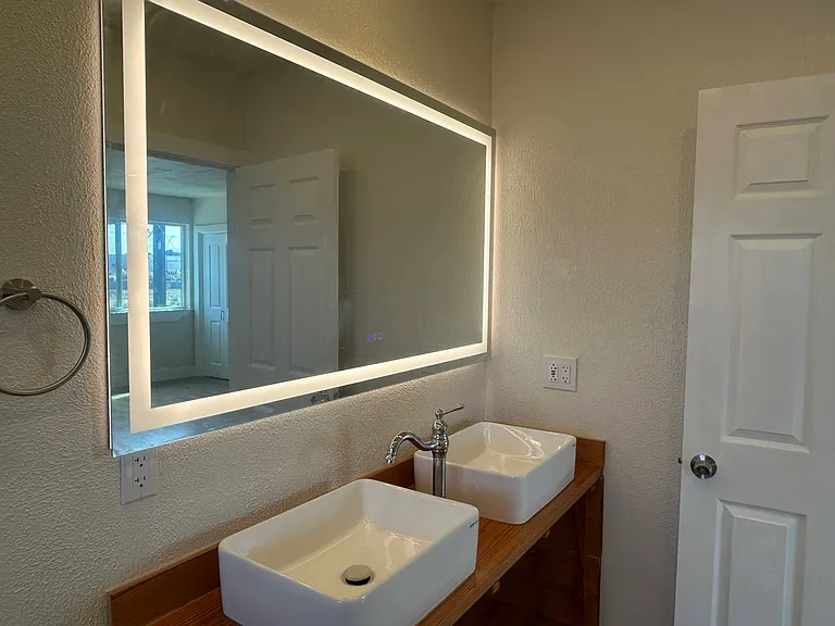 236 Vernon Ave #1 — Photo 10