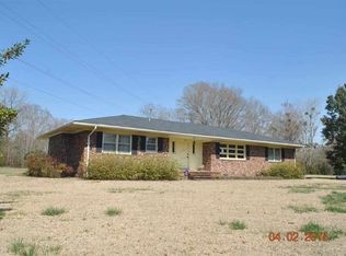 101 Puller Dr, Jacksonville, NC 28540