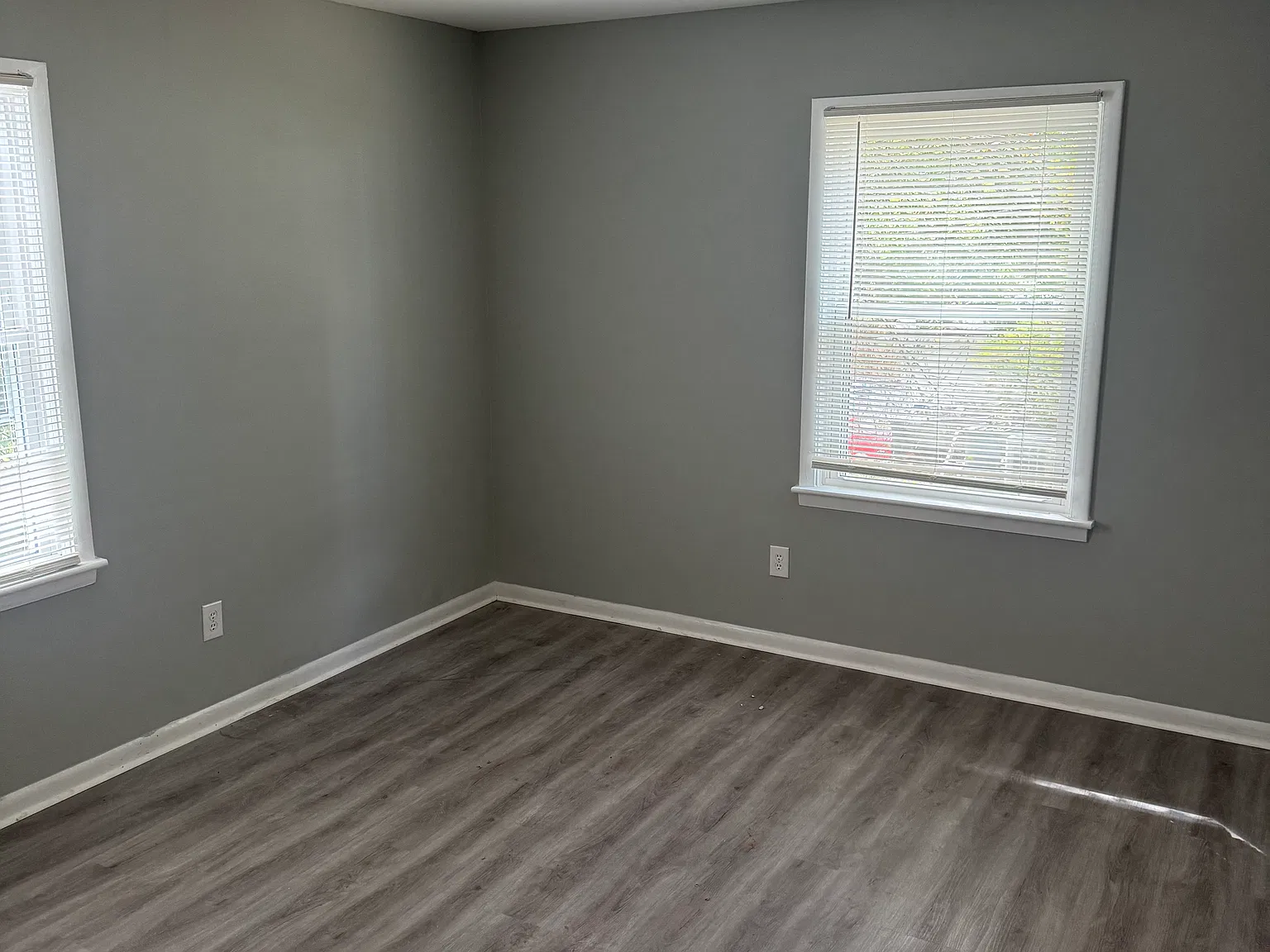 3 bed, 1001 sqft, $1,500 — Photo 3