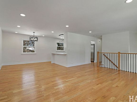 5th image of 496 Raupp Blvd