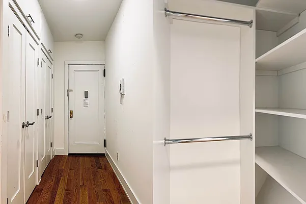 Rented by Quest Realty Sunnyside Corp | media 7