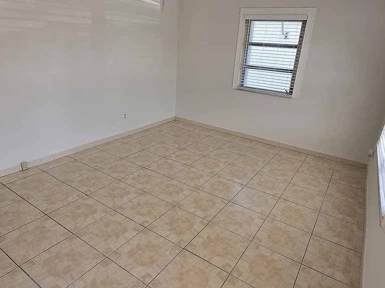 2787 SW 34th Ct — Photo 16