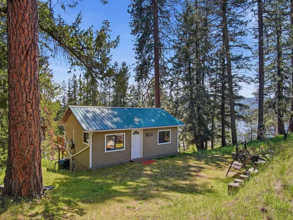 14149 N Shallow Beach Ln, Newman Lake, WA 99025