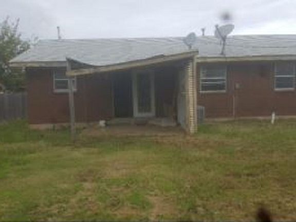 2nd image of 4906 SW H Ave