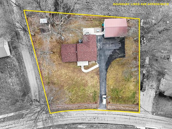 5th image of 323 Beech Grove Rd