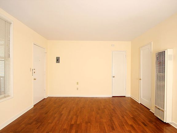 2nd image of 360 Cowper St APT 10