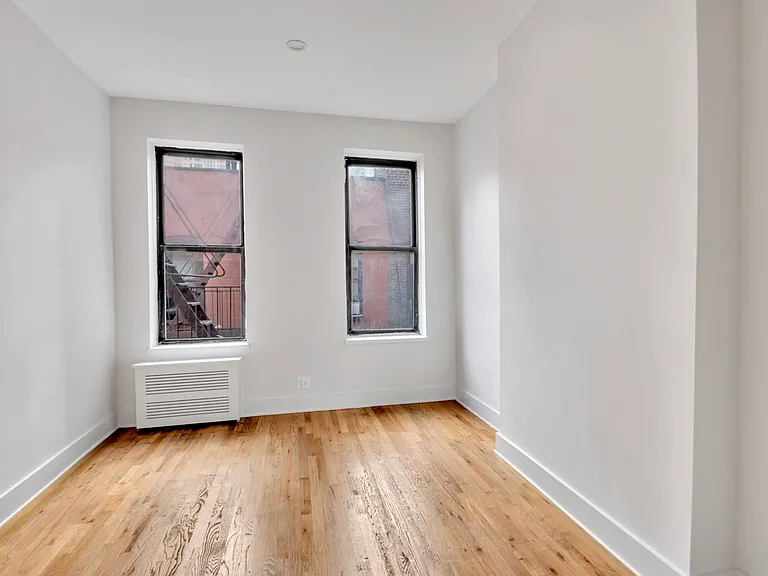 358 W 45th St #4D — Photo 6