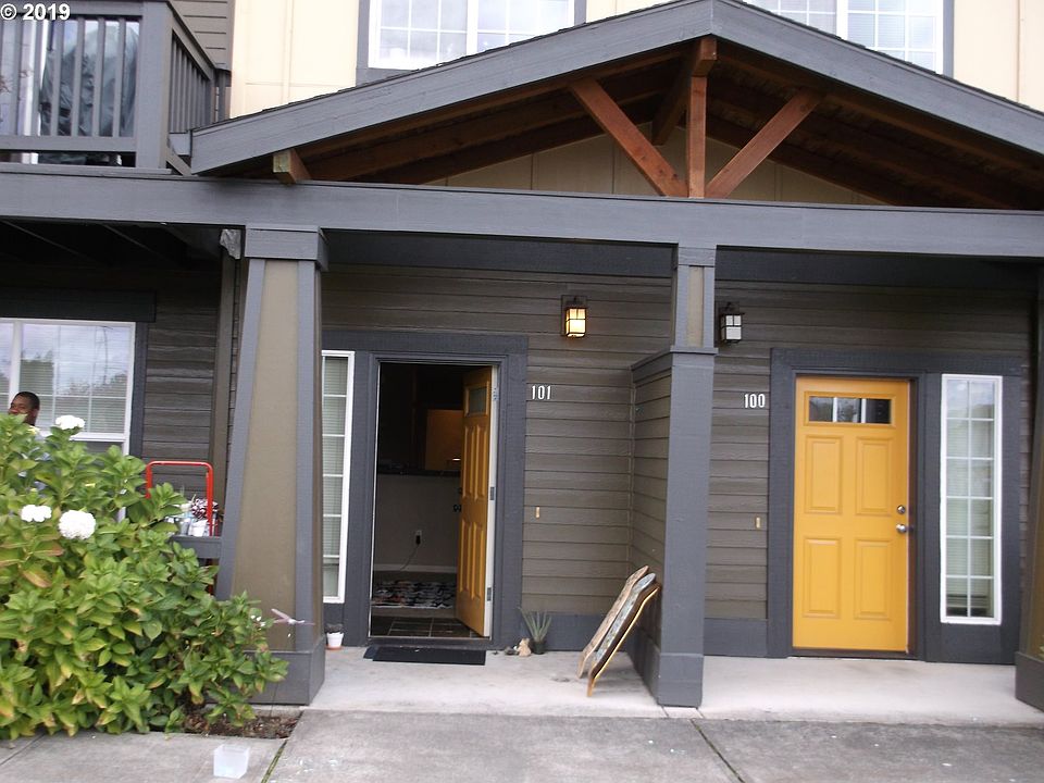 2nd image of 1030 SW 170th Ave Unit 101