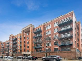 550 W Fulton St APT 603, Chicago, IL 60661