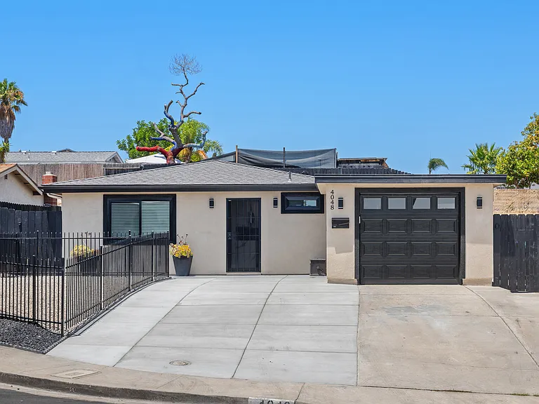 4048 Marzo St — Photo 23