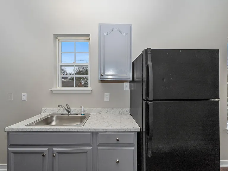 2413 Lamb Ave #4 — Photo 20