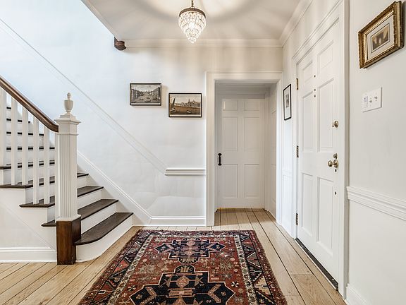 3rd image of 1201 Golden Hill Dr