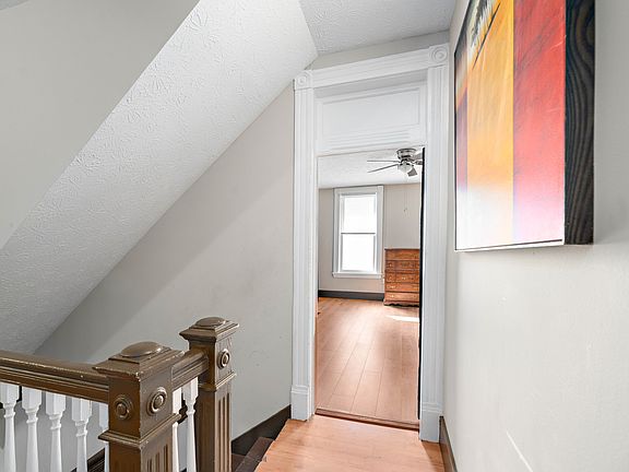 4th image of 1803 Taylor St #17265619