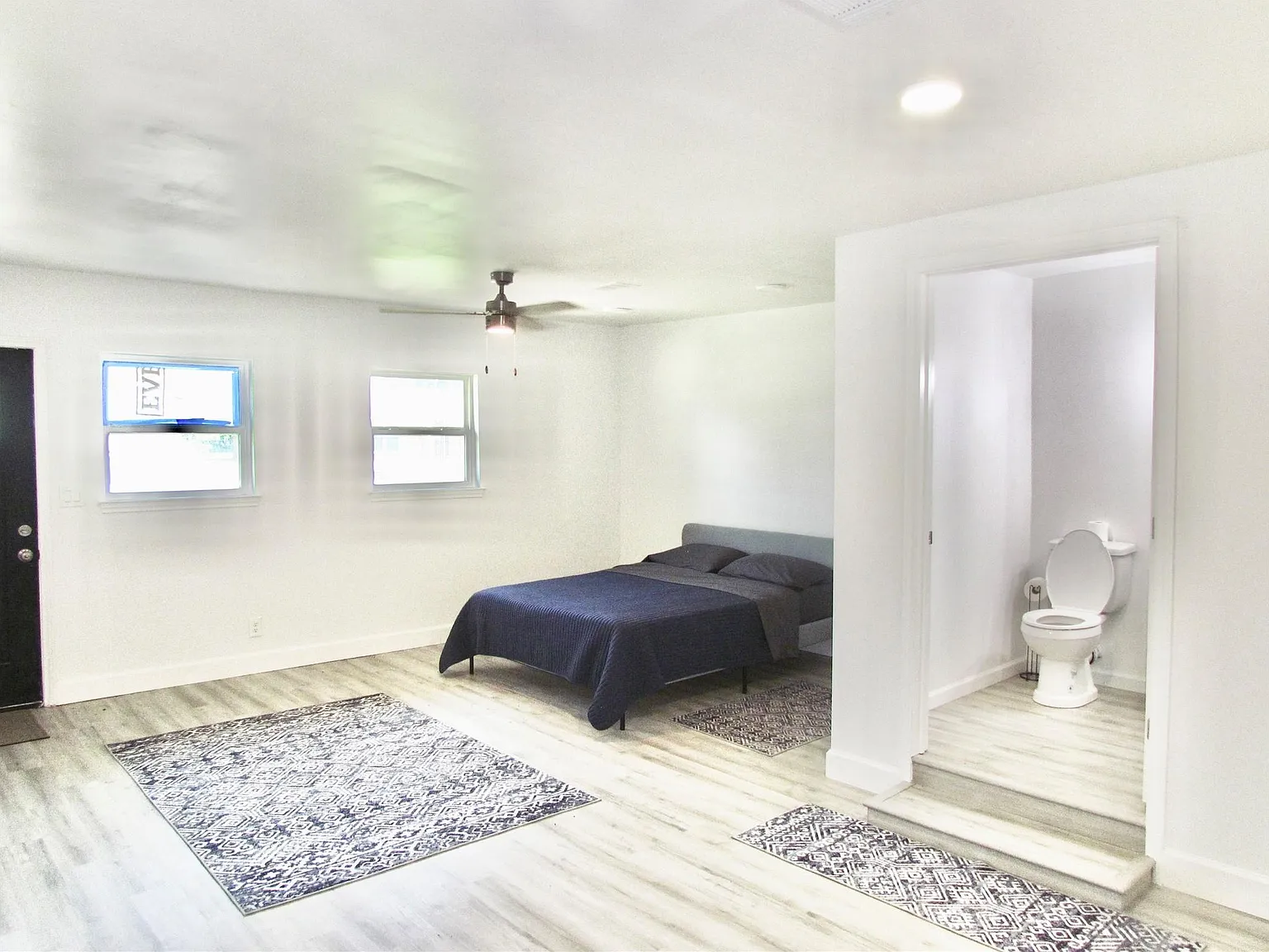 3 bed, 2.0 bath, 2065 sqft, $2,150 — Photo 3