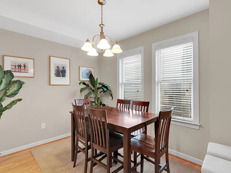 718 Trade St #806 — Photo 9