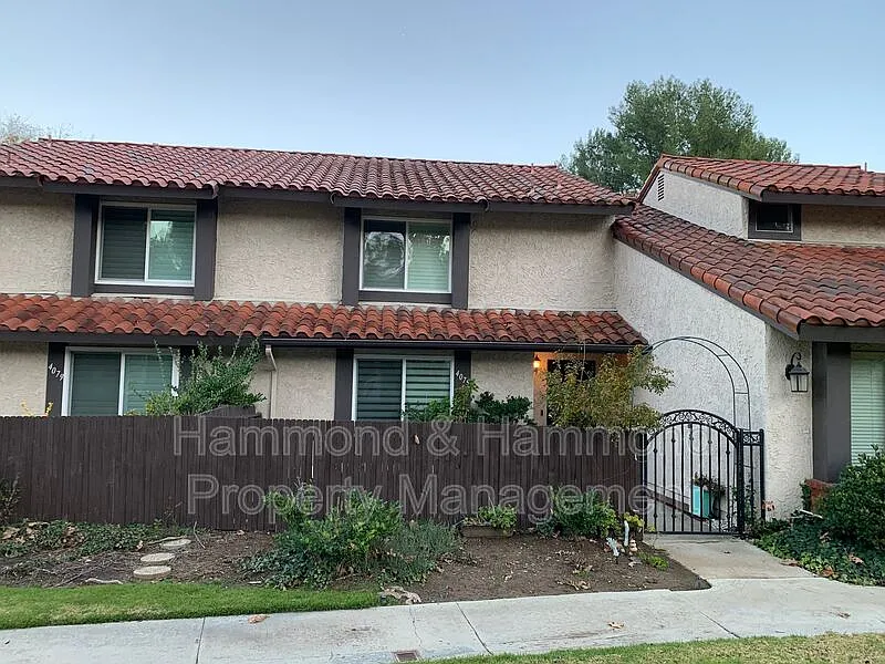 3 bed, 2.5 bath, 1318 sqft, $3,995 — Photo 1