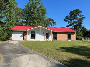 708 Terrace Ct, Jacksonville, NC 28546