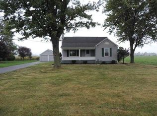 2388 Saunders Settlement Rd, Sanborn, NY 14132