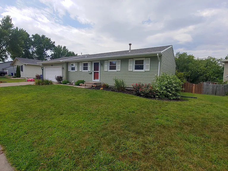 3520 Sunny Hill Dr — Photo 2