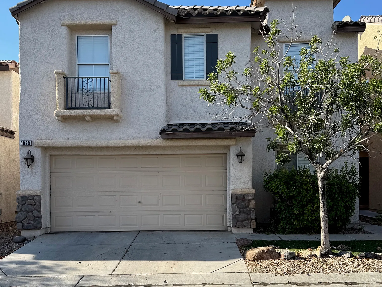 4 bed, 2.5 bath, 1541 sqft, $1,950 — Photo 1