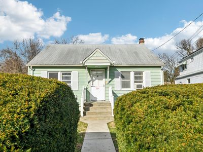 72 Singworth Street, Oyster Bay, NY, 11771
