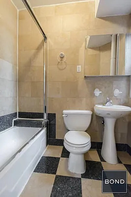 Rented by Bond New York | media 24