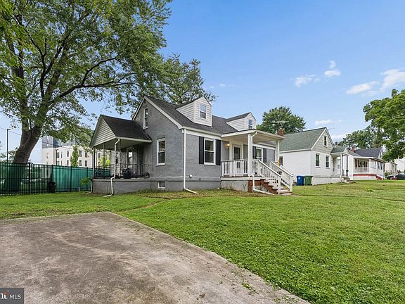 2nd image of 3015 Grindon Ave
