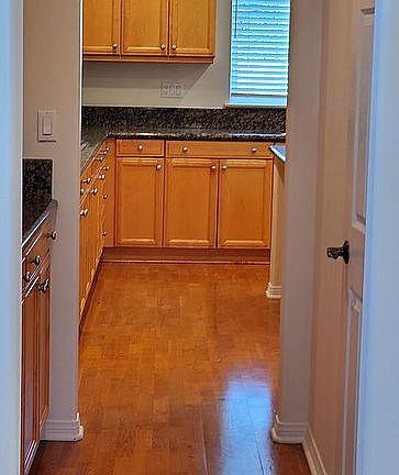 4th image of 5504 Middlebury Ct