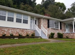 260 Bluebell Dr, Gate City, VA 24251