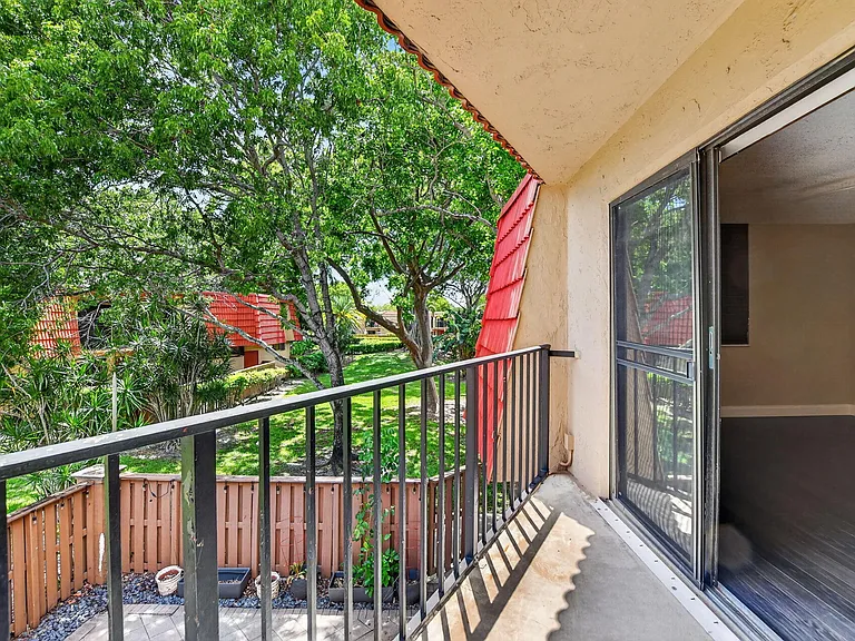 8099 Severn Dr #D — Photo 36