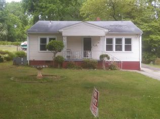 1015 Meadowbrook Blvd, High Point, NC 27260