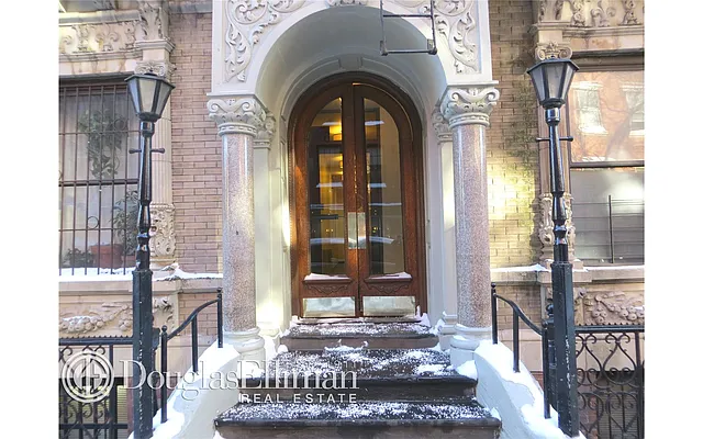 Rented by Douglas Elliman | media 18