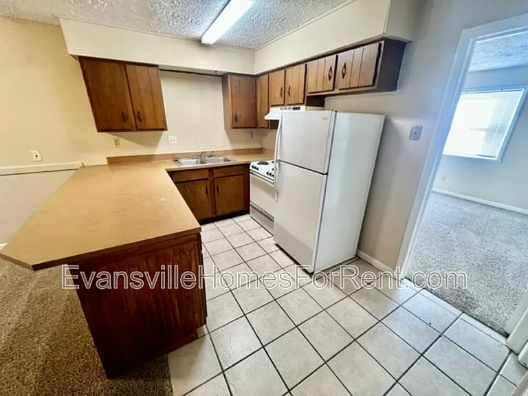 10455 Old Highway 62 E #F — Photo 4