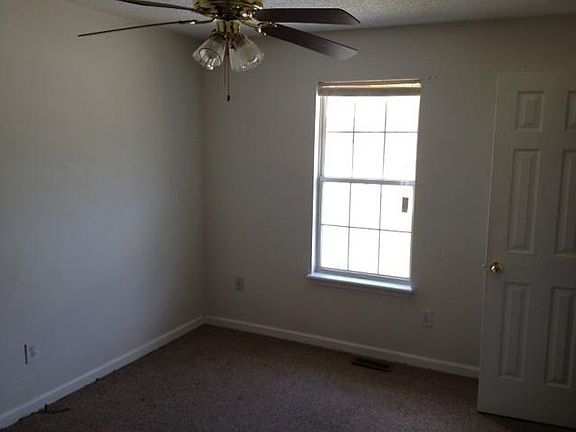 3rd image of 7217 Woodcreek Way