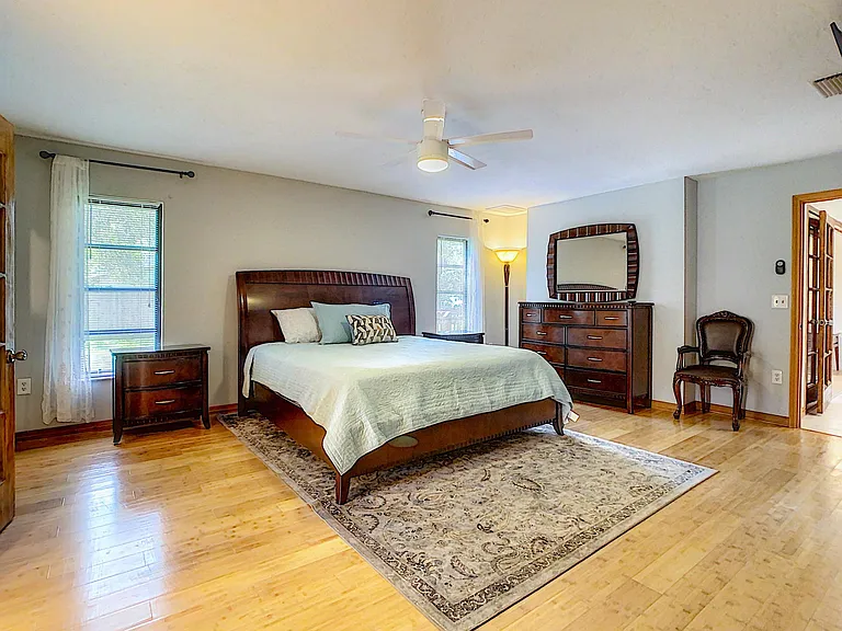 4932 Hidden Oaks Trl — Photo 14