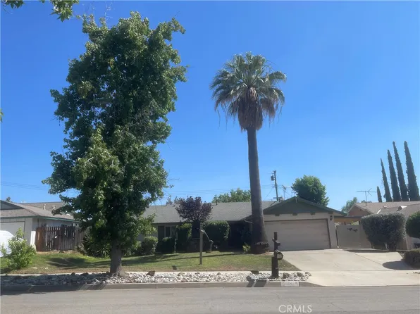35241 Santa Rosa Dr, Yucaipa, CA 92399