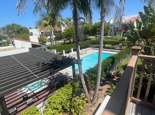 19 Crest Cir #19, Corona Del Mar, CA 92625