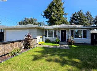 346 Del Norte Ln, Brookings, OR 97415