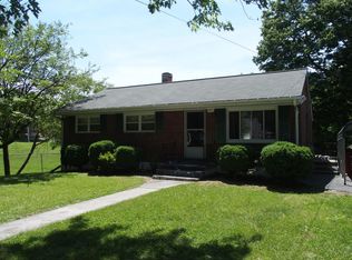 141 Barnett Rd, Salem, VA 24153