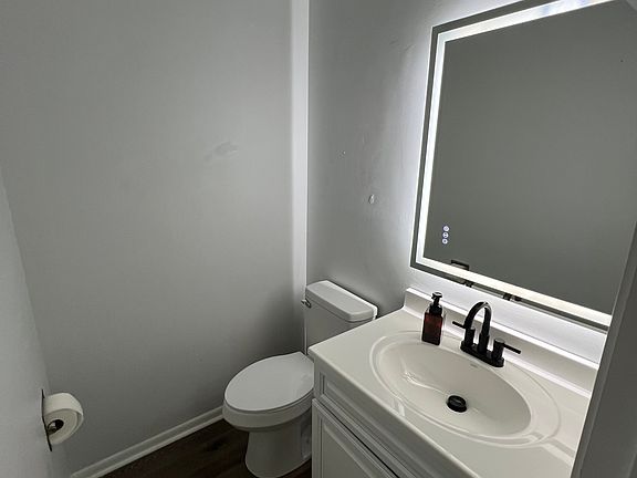 Downstairs guest bathroom