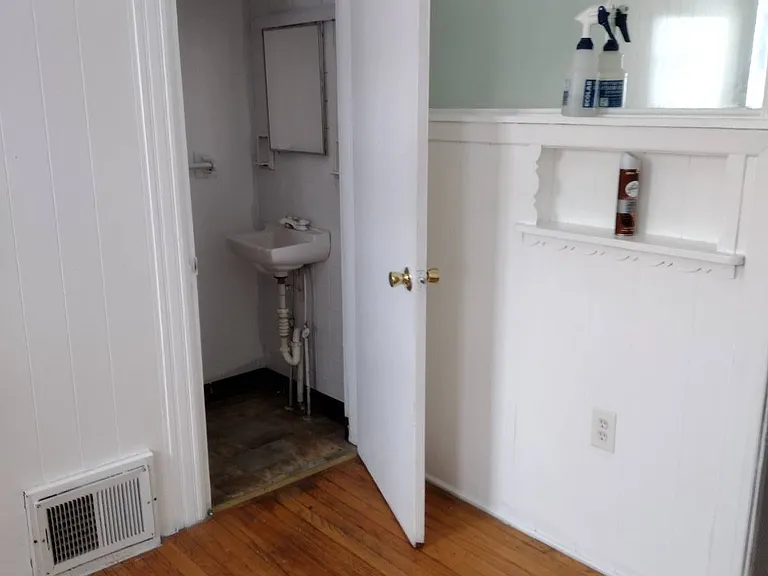 1124 Lenox Ave #2 — Photo 5
