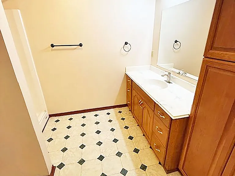 326 County Road 4228 — Photo 10
