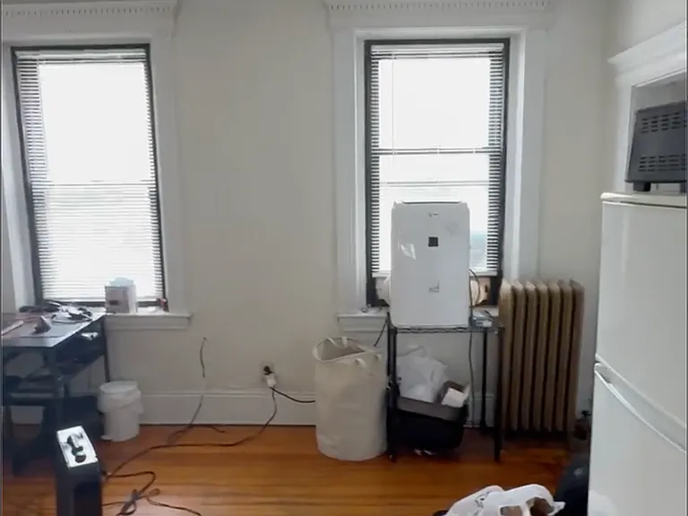 55 Burbank St #6 — Photo 3