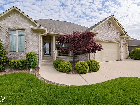 3rd image of 2743 Baywater Ct