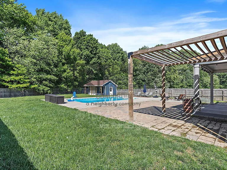 338 Crusaw Dr — Photo 42