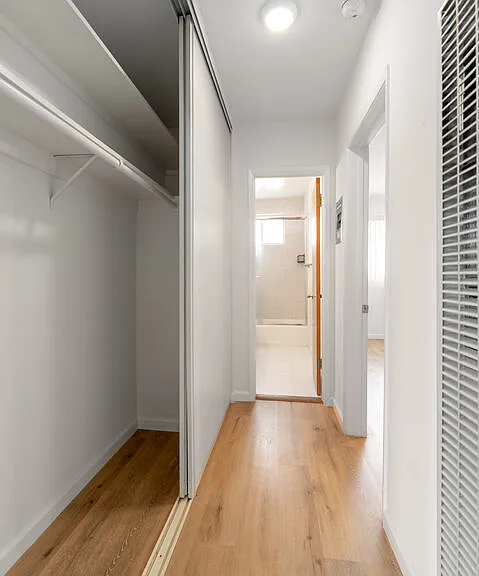 1937 S Shenandoah St #10 — Photo 3